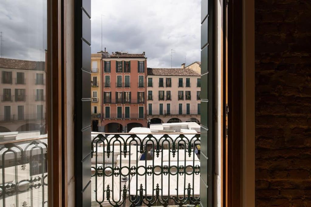 Enjoy Home - Appartamento Orologio, Piazza Dei Signori Padua Exteriör bild
